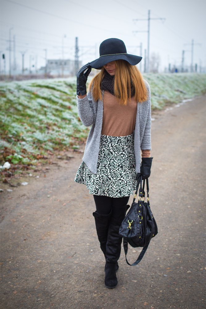 Rose Pattern Textured Skirt Outfit | Chic Cocktail