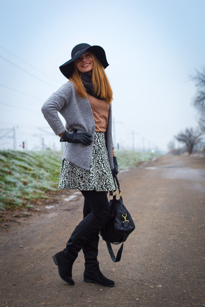 Rose Pattern Textured Skirt Outfit | Chic Cocktail