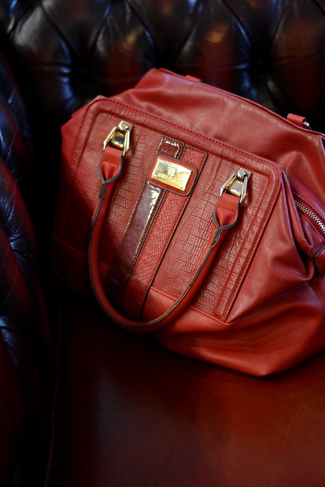 Red_bag_River_Island
