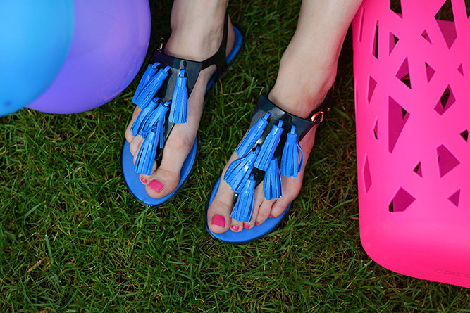 Melissa_jelly_shoes_blue_tassle_sandals